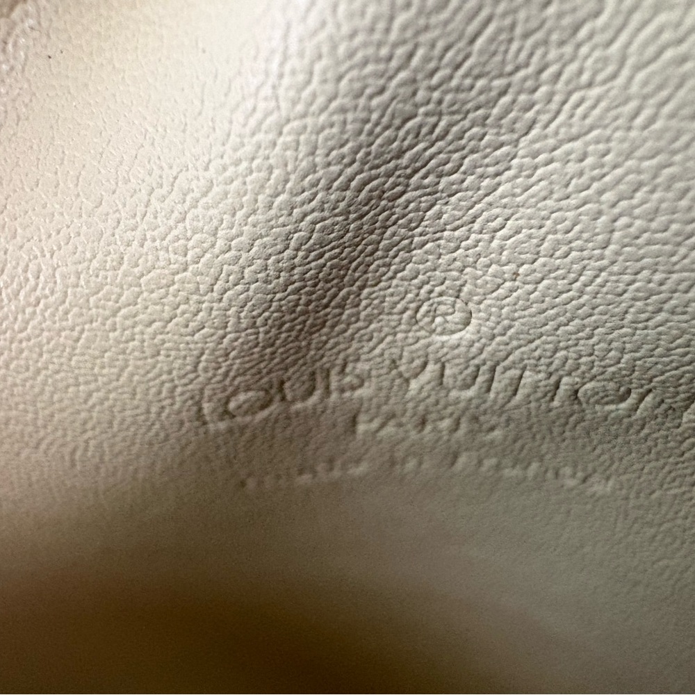 Louis Vuitton Yellow Monogram Vernis Crossbody Bag - Picture 7 of 7